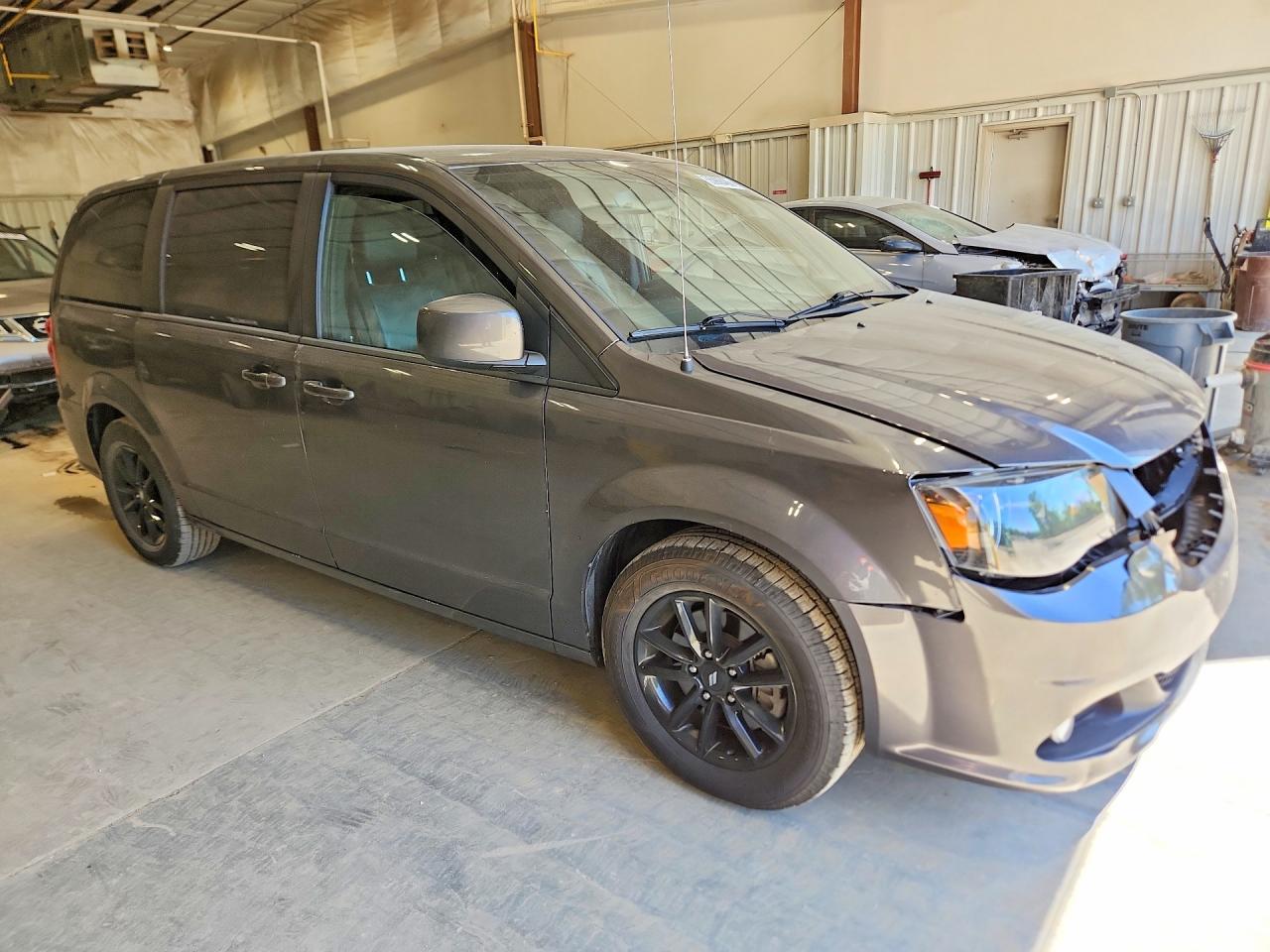 Dodge Caravan Gt