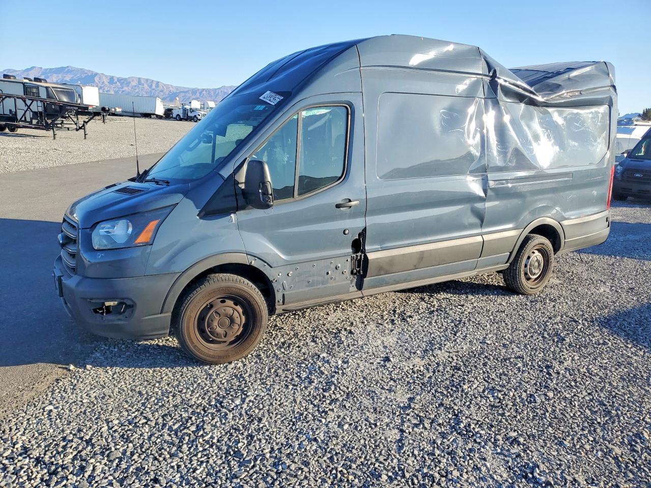 Salvage Ford Transit Image