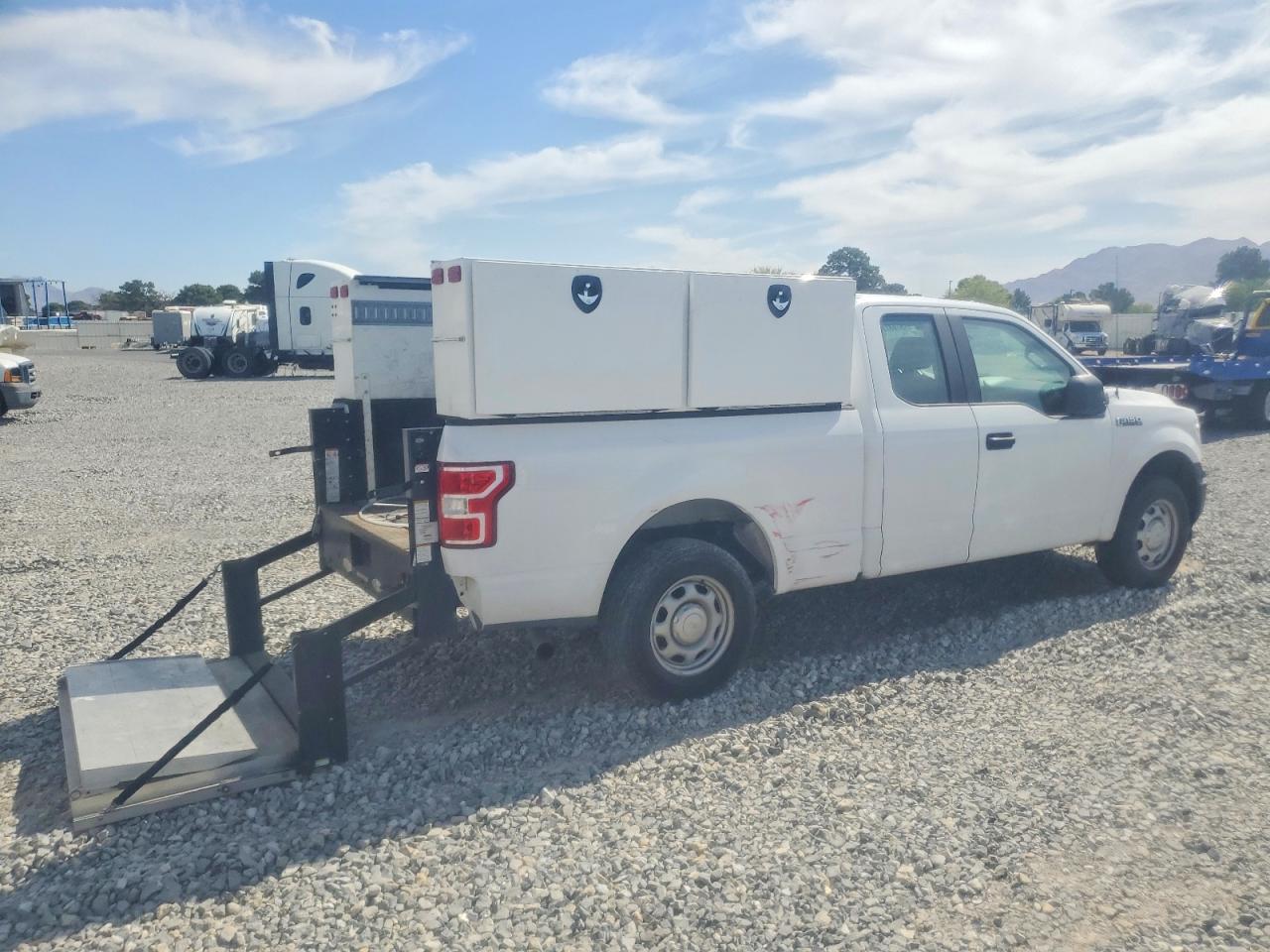 Ford F-150 Super Cab
