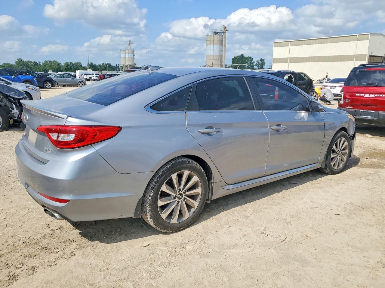 Hyundai SONATA Sport