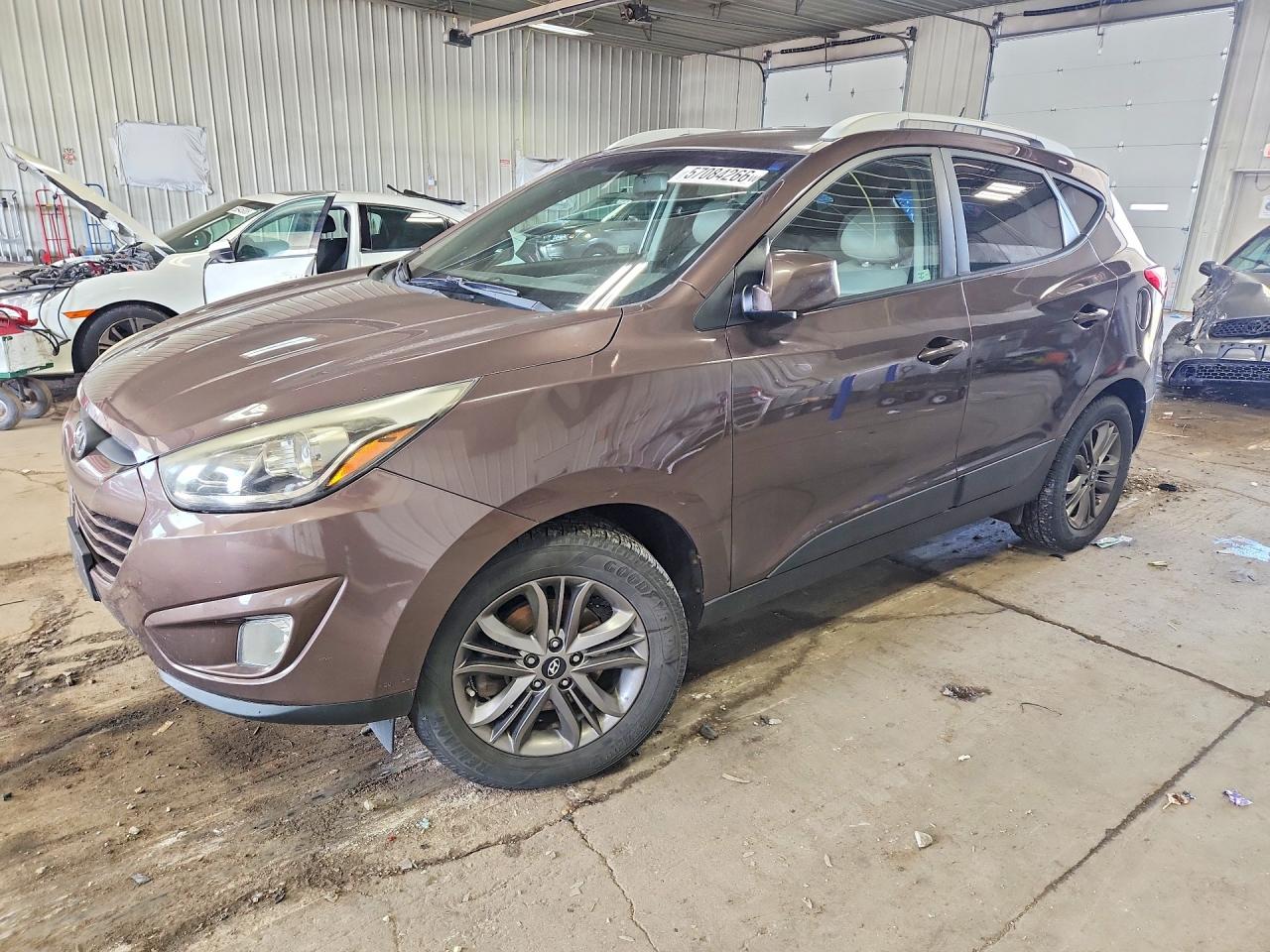 Salvage Hyundai TUCSON Image