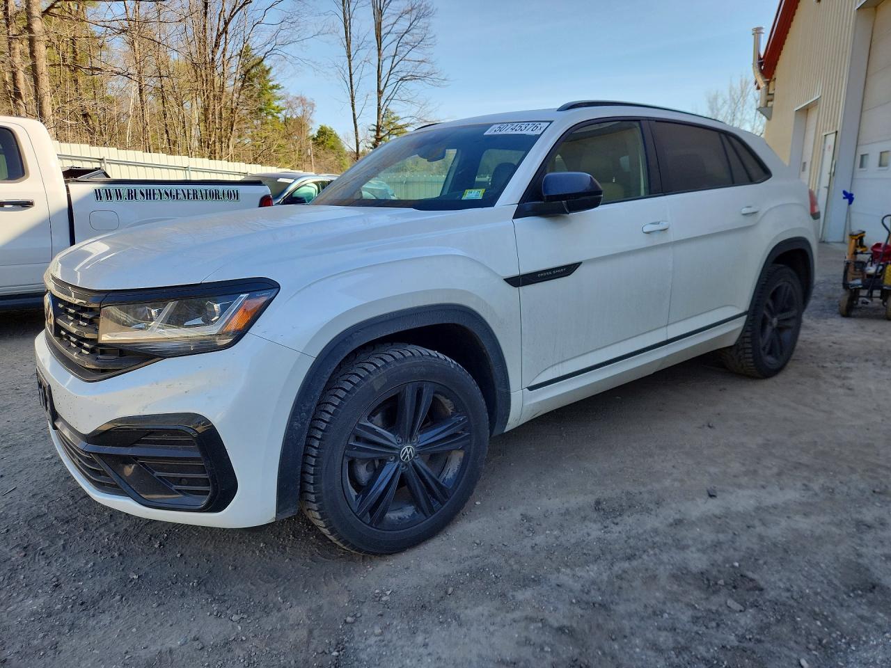 Salvage Volkswagen Atlas Image