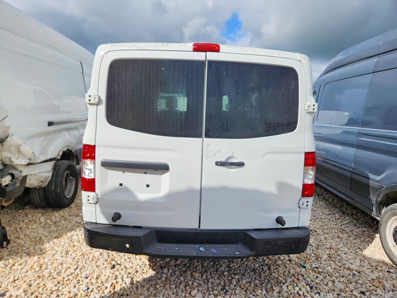 Nissan Nv 1500