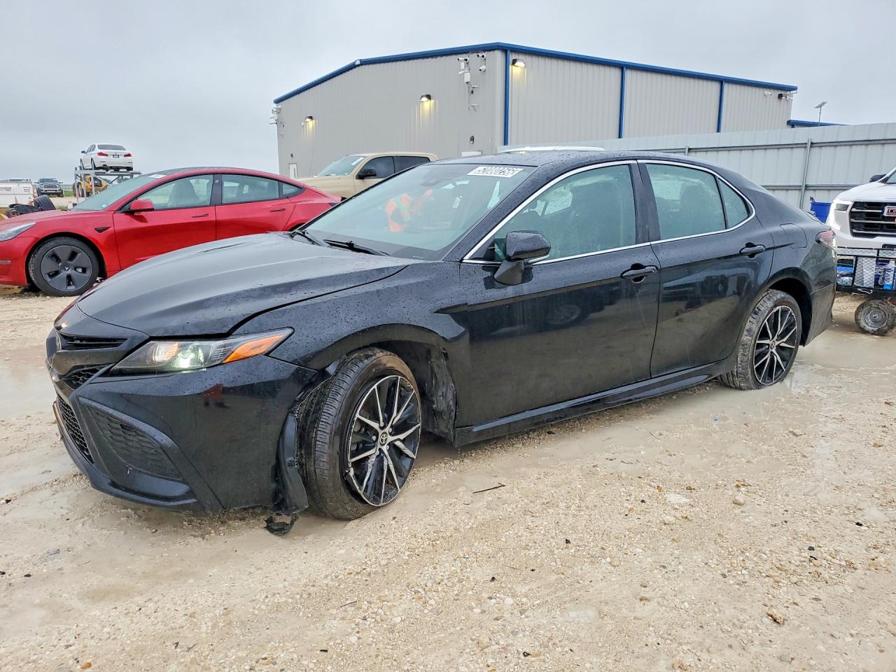 Salvage Toyota Camry Image