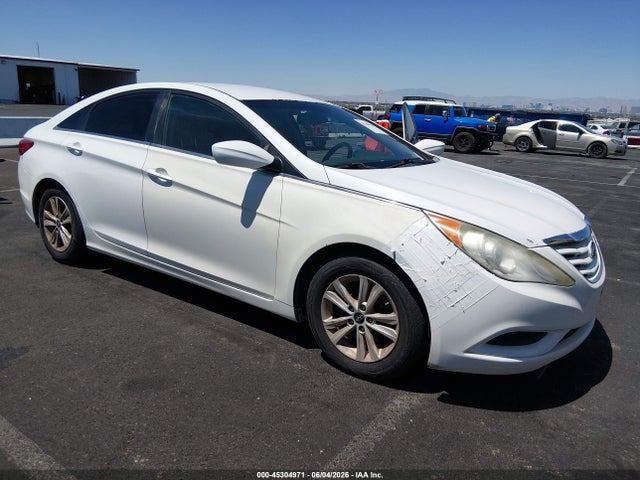 Salvage Hyundai SONATA Image