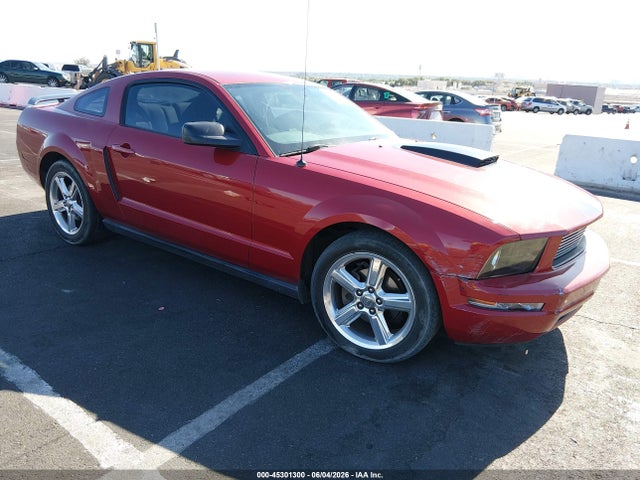 Salvage Ford Mustang Image