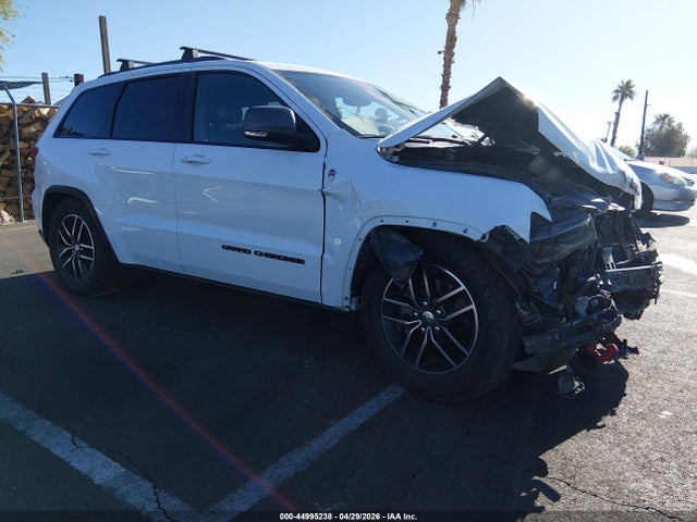 Salvage Jeep Grand Cherokee Image
