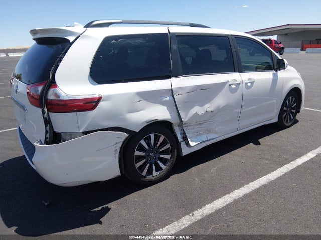 Toyota Sienna Limited Premium