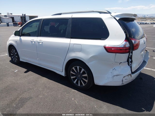 Toyota Sienna Limited Premium