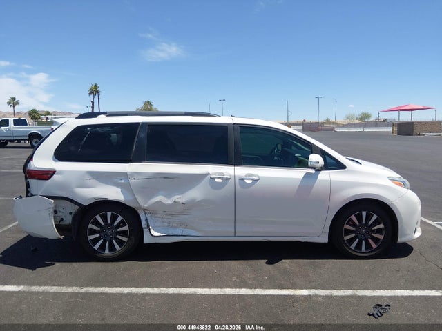 Toyota Sienna Limited Premium