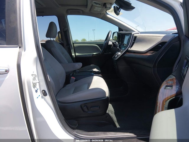 Toyota Sienna Limited Premium