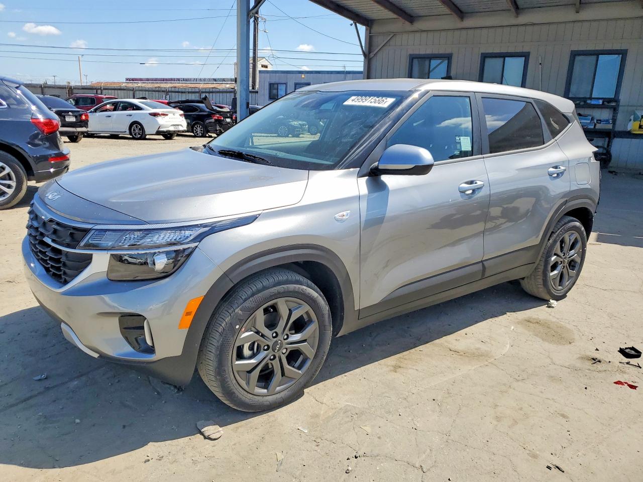 Salvage Kia Seltos Image