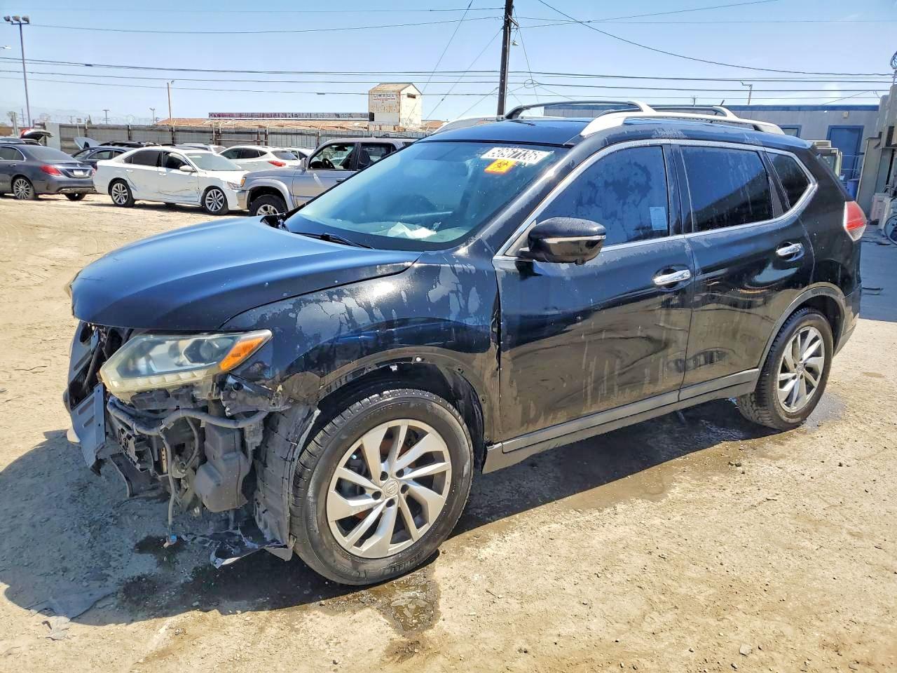 Salvage Nissan Rogue Image