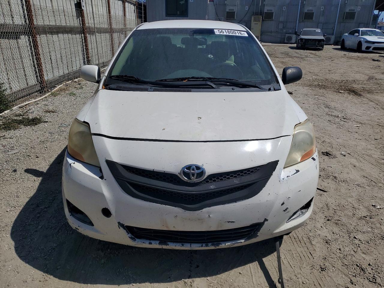 Toyota Yaris Base