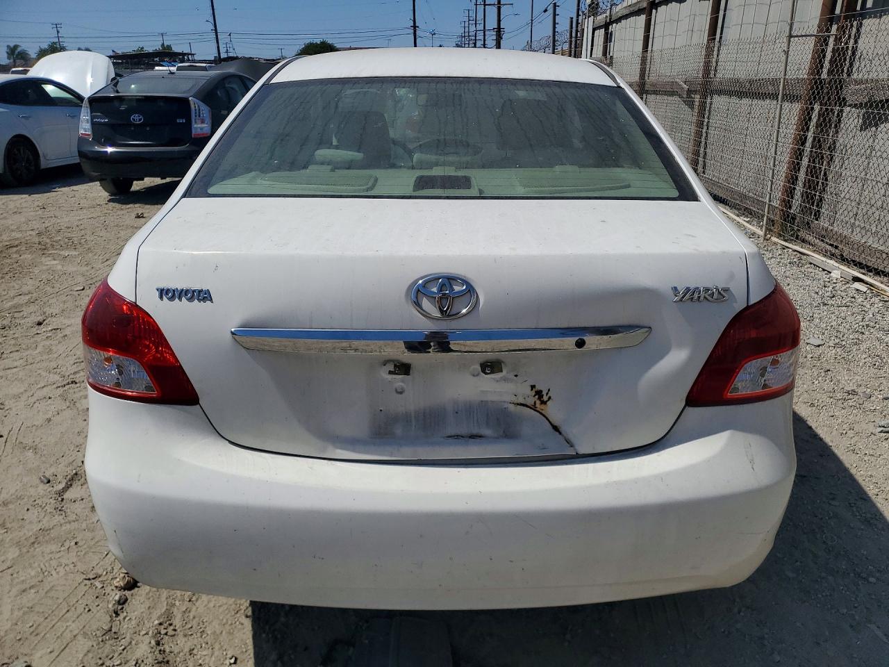 Toyota Yaris Base
