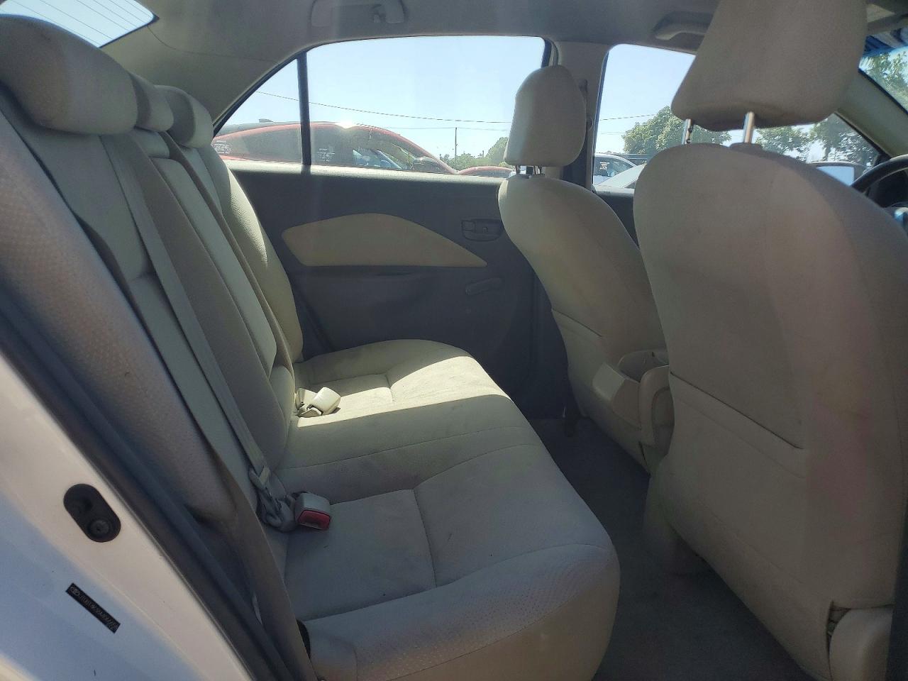 Toyota Yaris Base