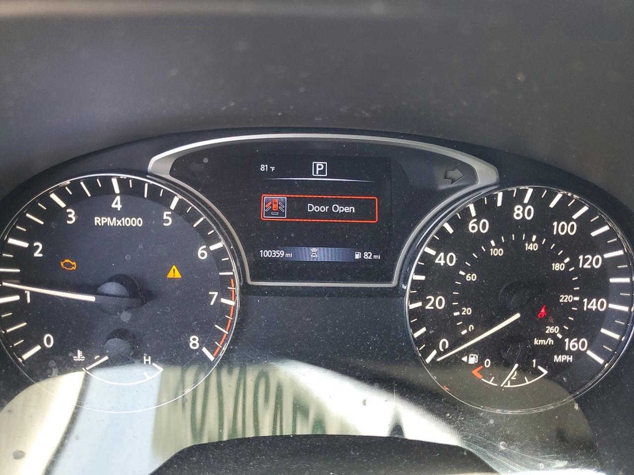 Nissan Pathfinder S