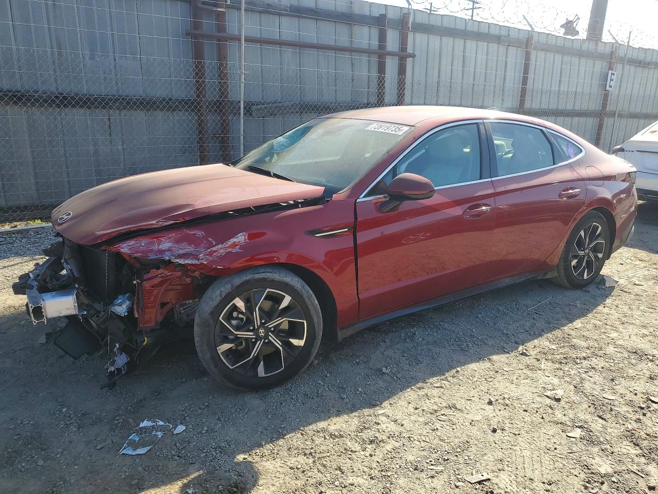 Salvage Hyundai SONATA Image