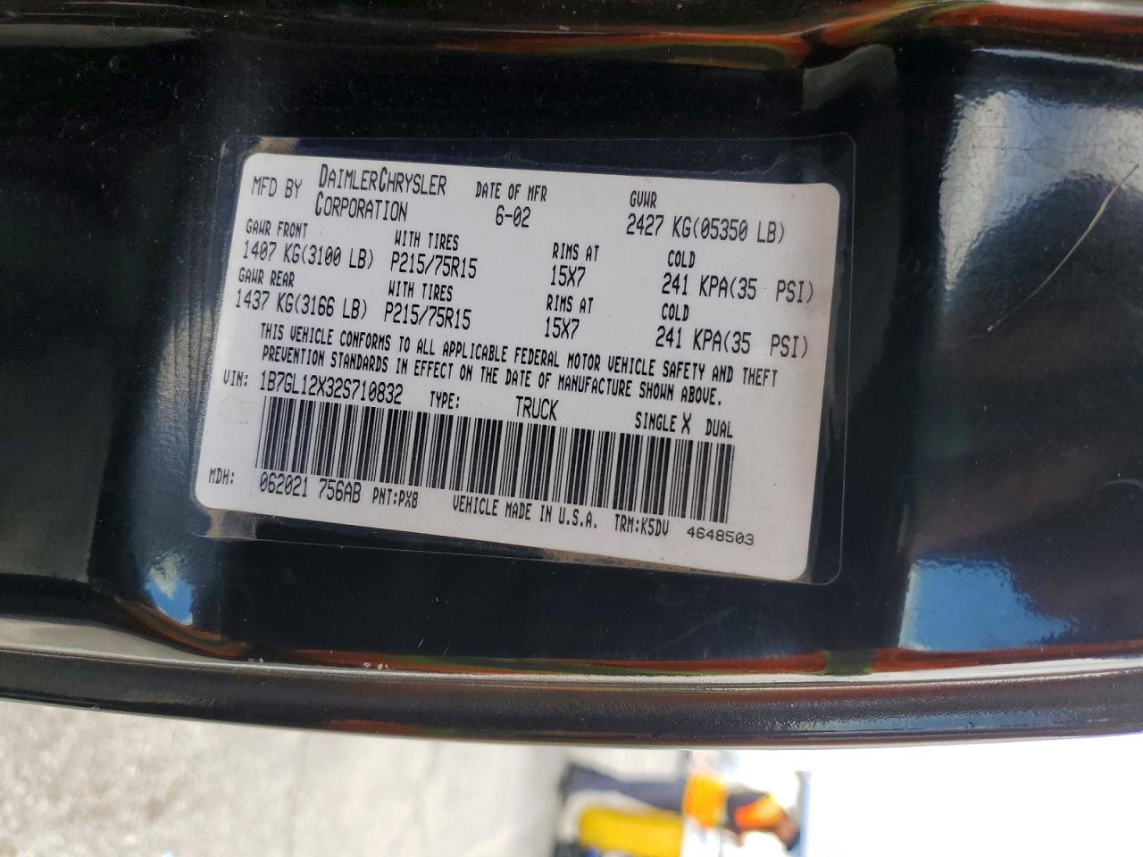 Dodge Dakota Base