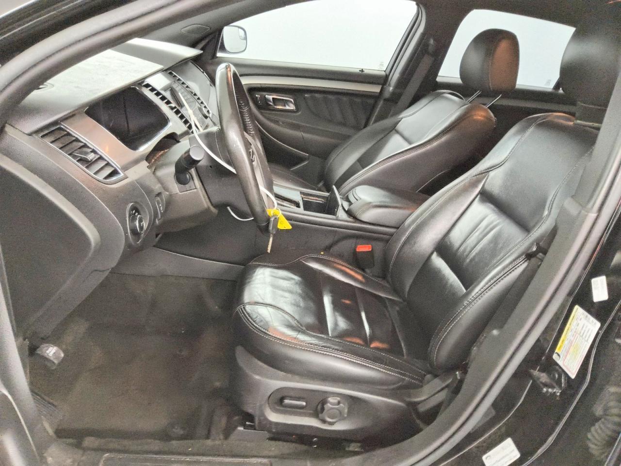 Ford Taurus Sel
