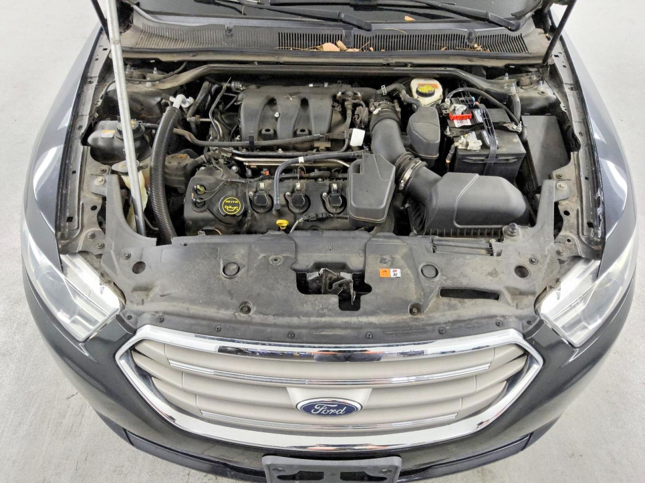 Ford Taurus Sel