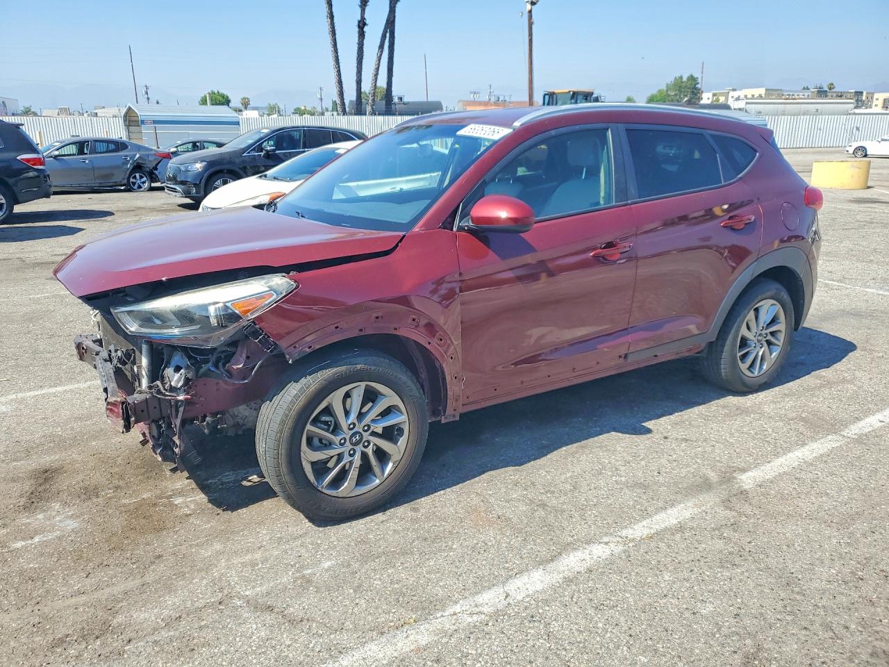 Salvage Hyundai TUCSON Image