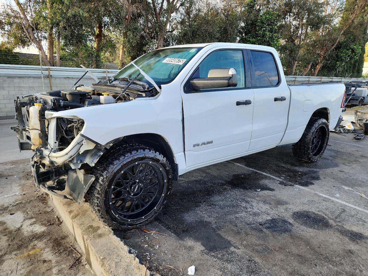 Salvage Ram 1500 Image