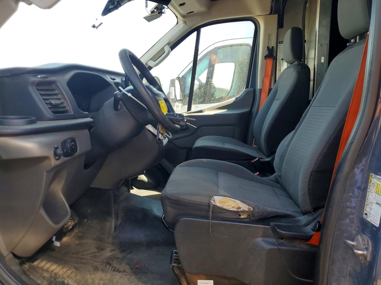 Ford Transit T-250