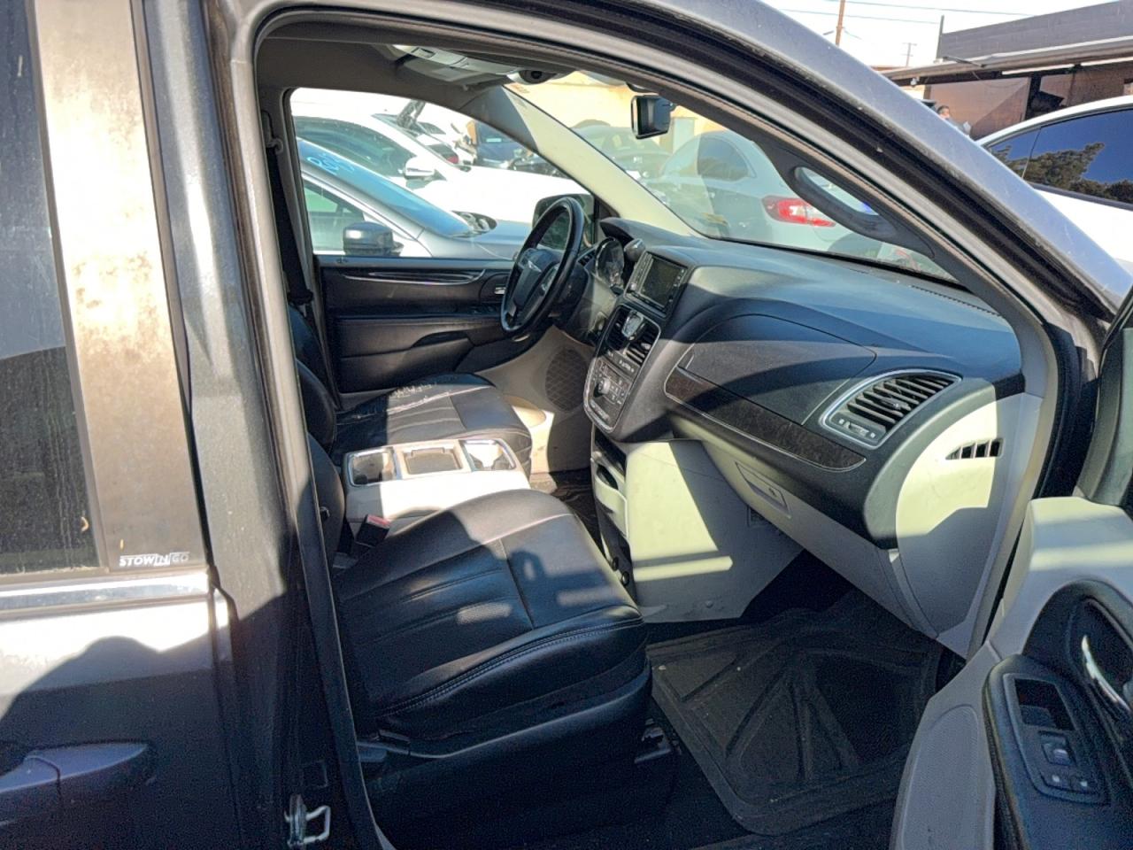 Chrysler Minivan Touring