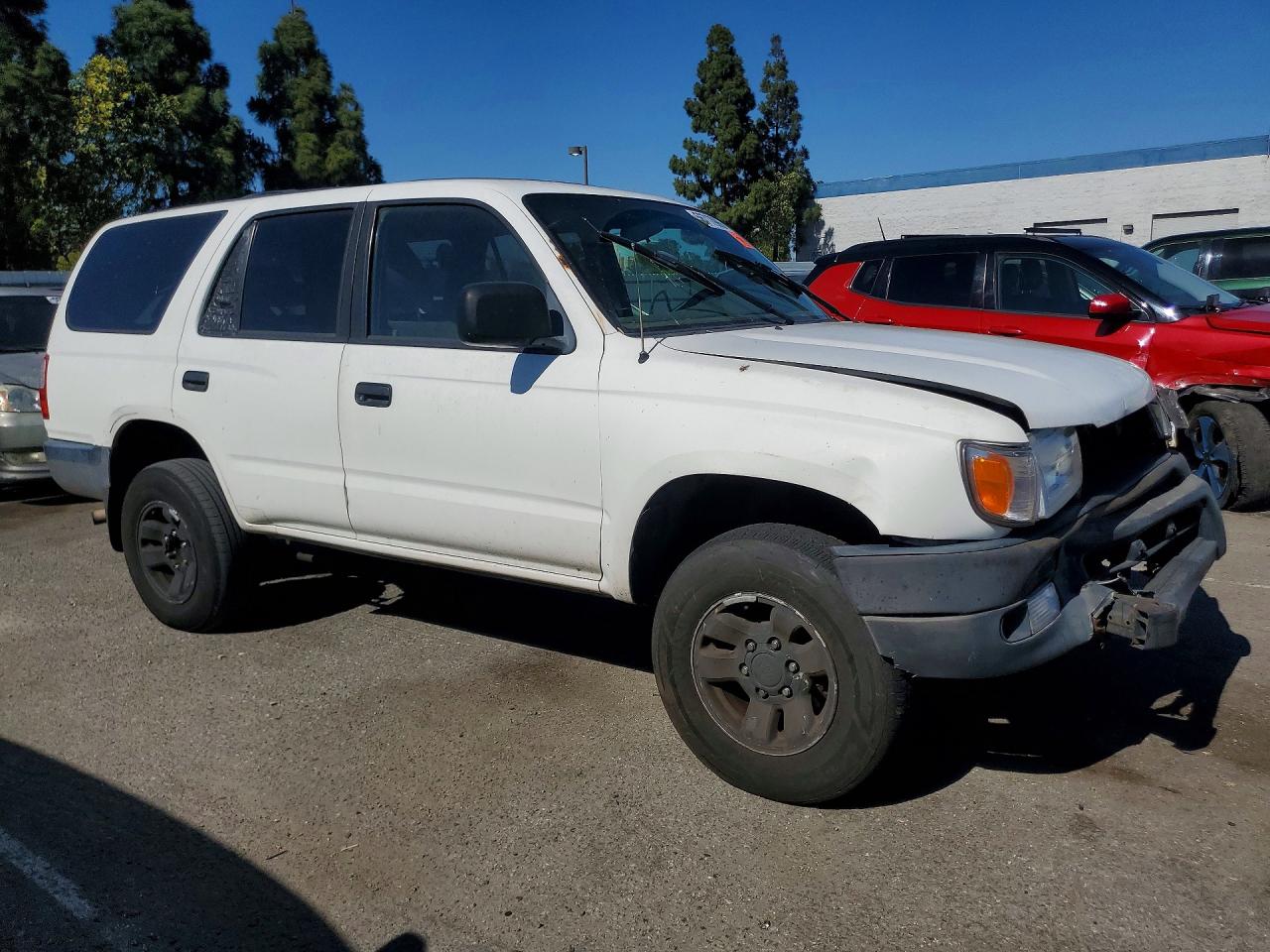 Toyota 4Runner Base