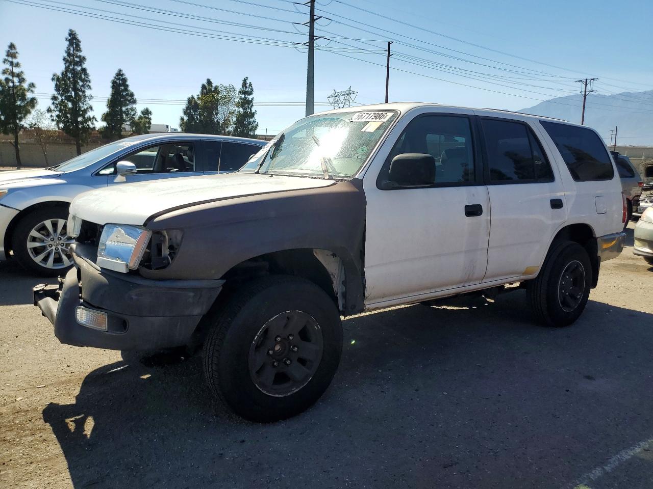 Salvage Toyota 4Runner Image