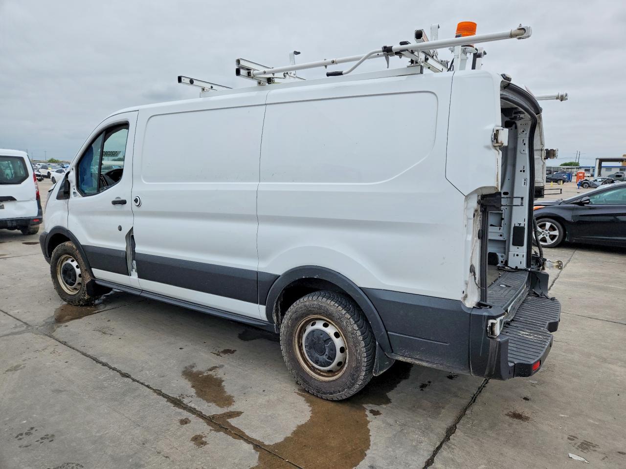 Ford Transit T-150