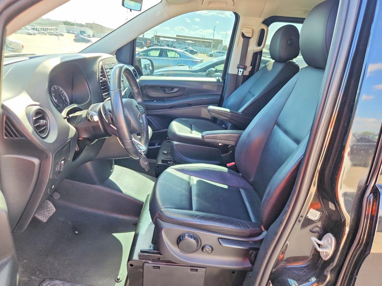 Mercedes-Benz Metris