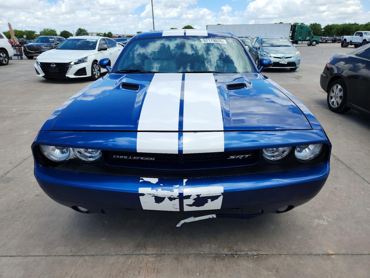 Dodge Challenger Srt-8