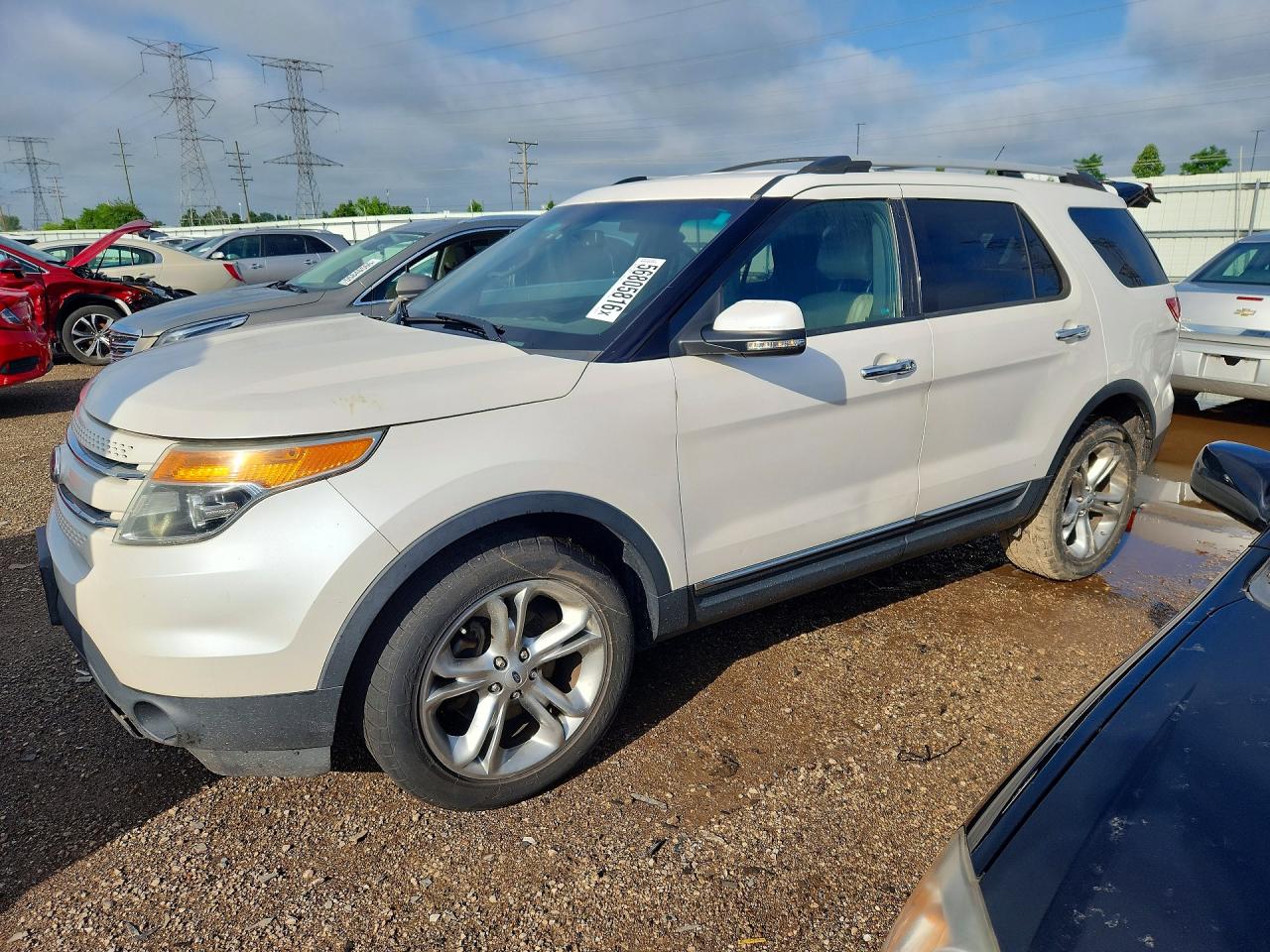 Salvage Ford Explorer Image