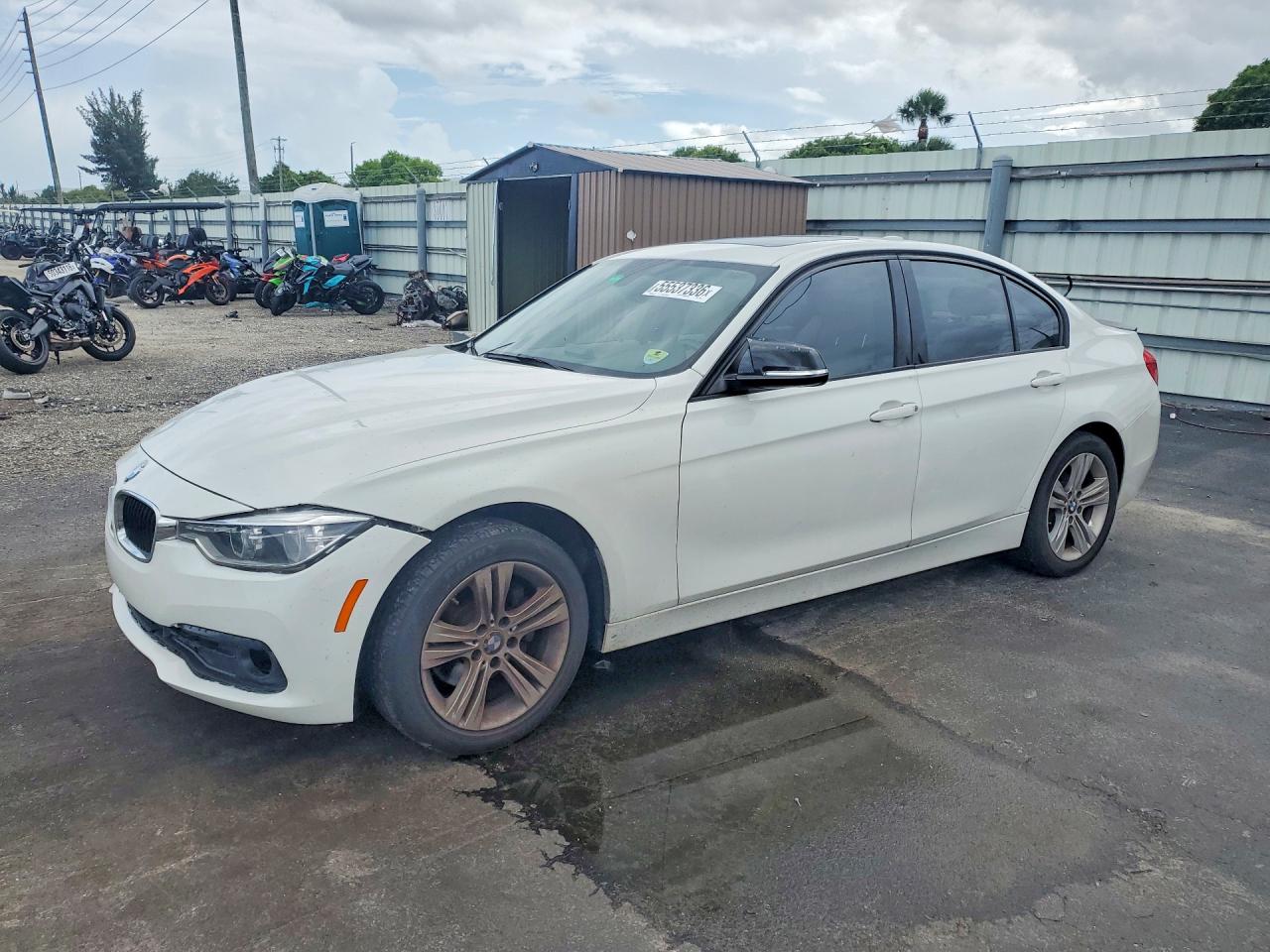 Salvage BMW 3 Series Image