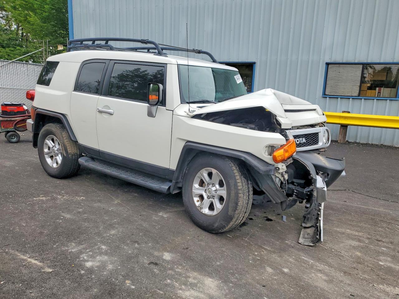 Toyota FJ Cruiser Base