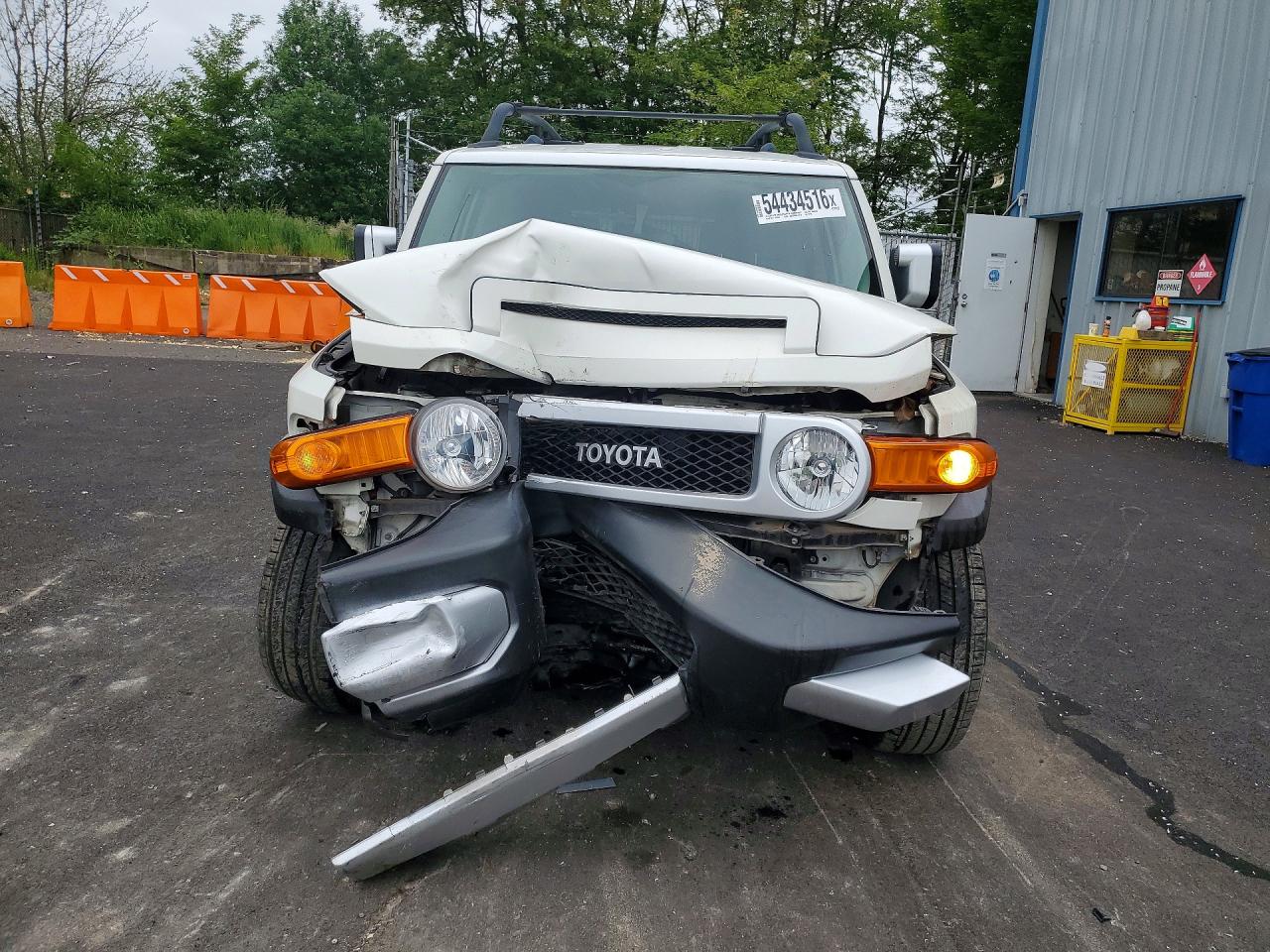Toyota FJ Cruiser Base