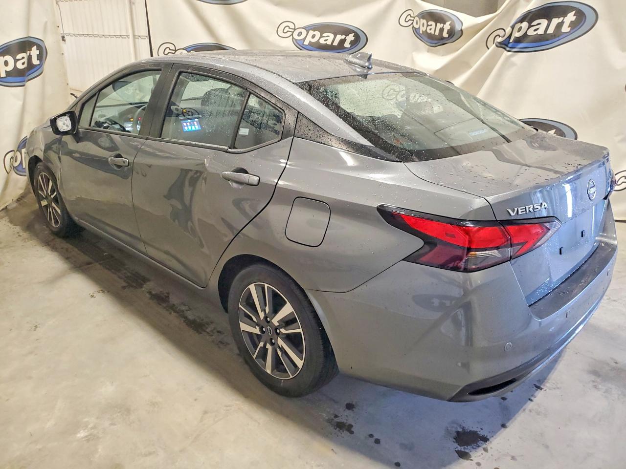 Nissan Versa
