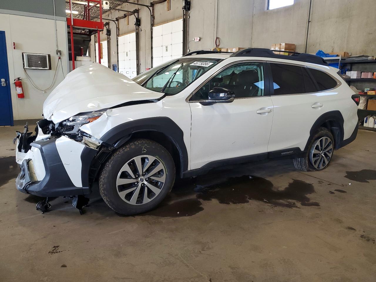 Salvage Subaru Outback Image