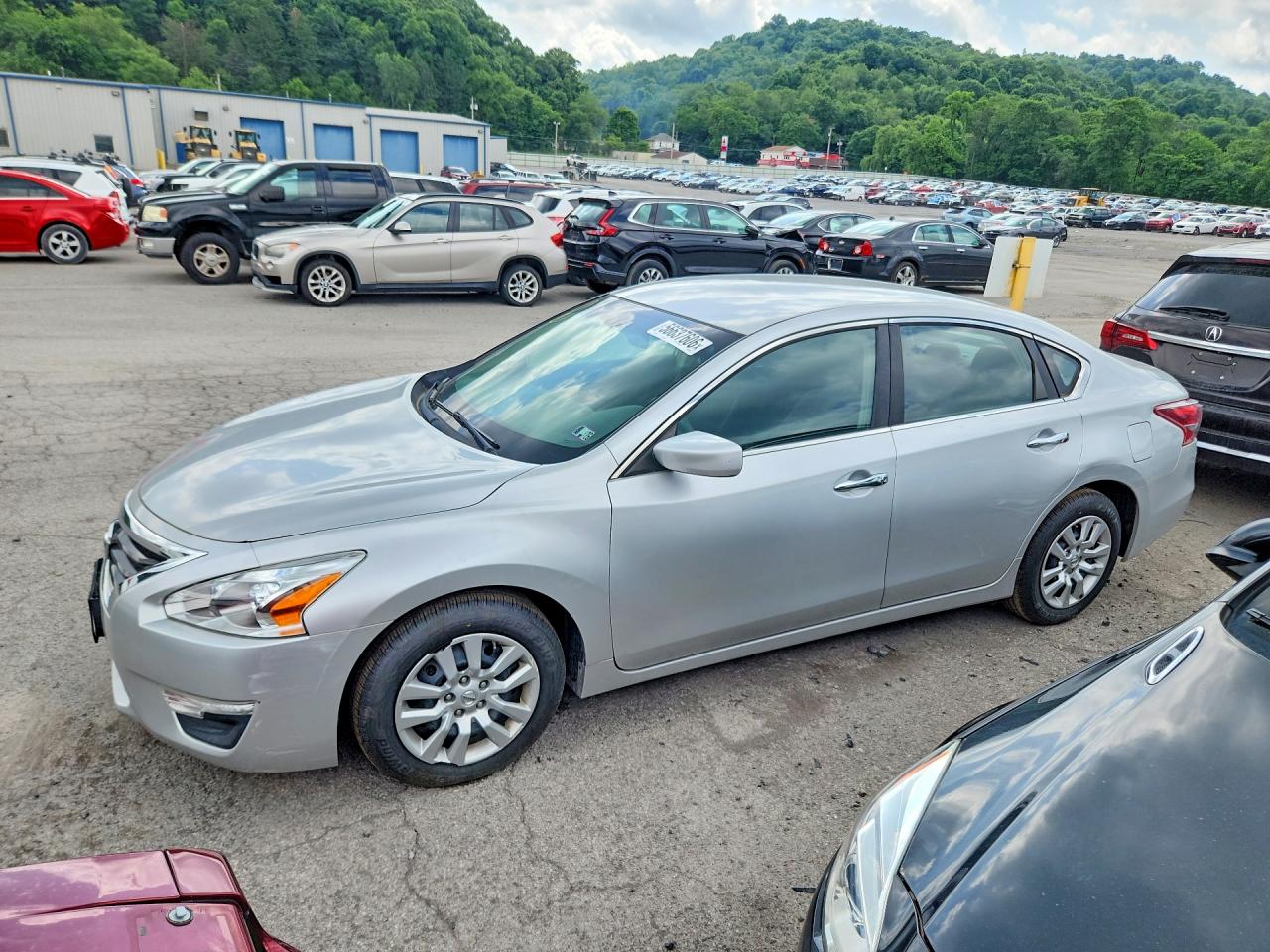 Salvage Nissan Altima Image
