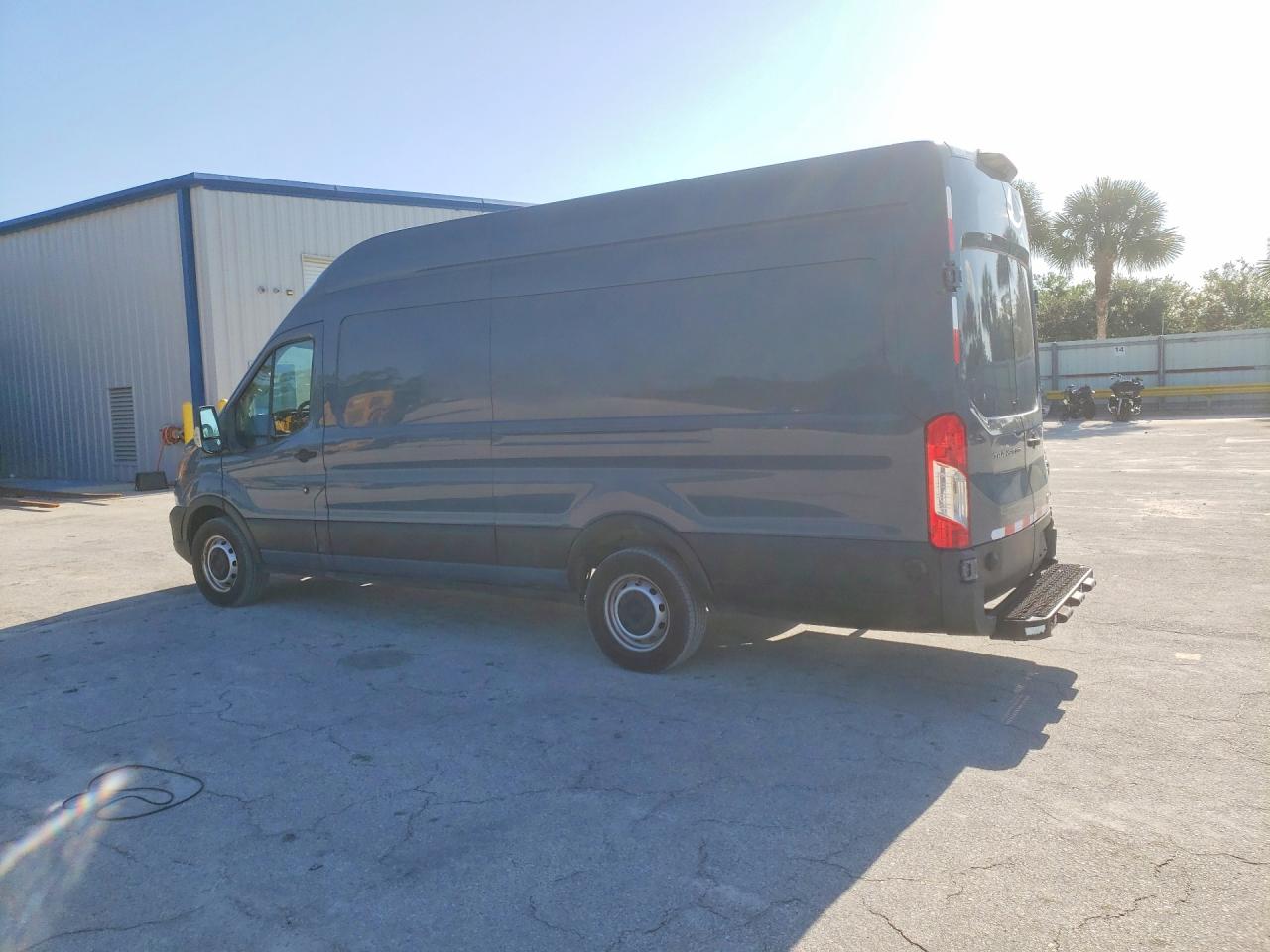 Ford Transit T-250