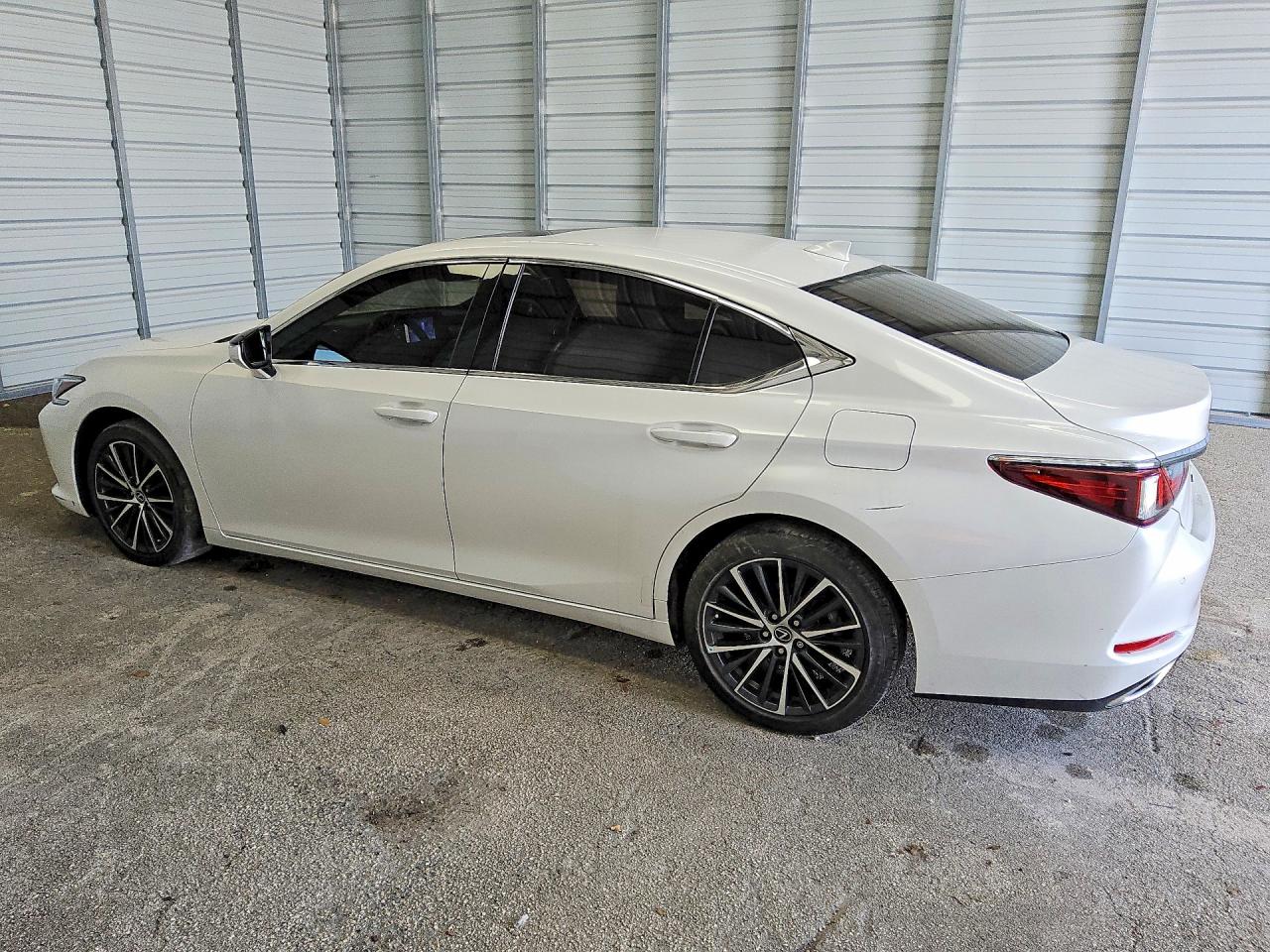 Lexus Es Base