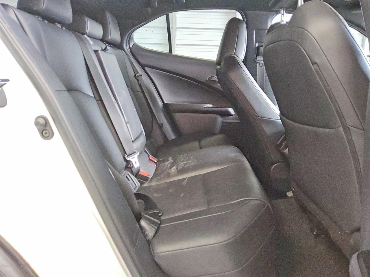 Lexus Ux 200