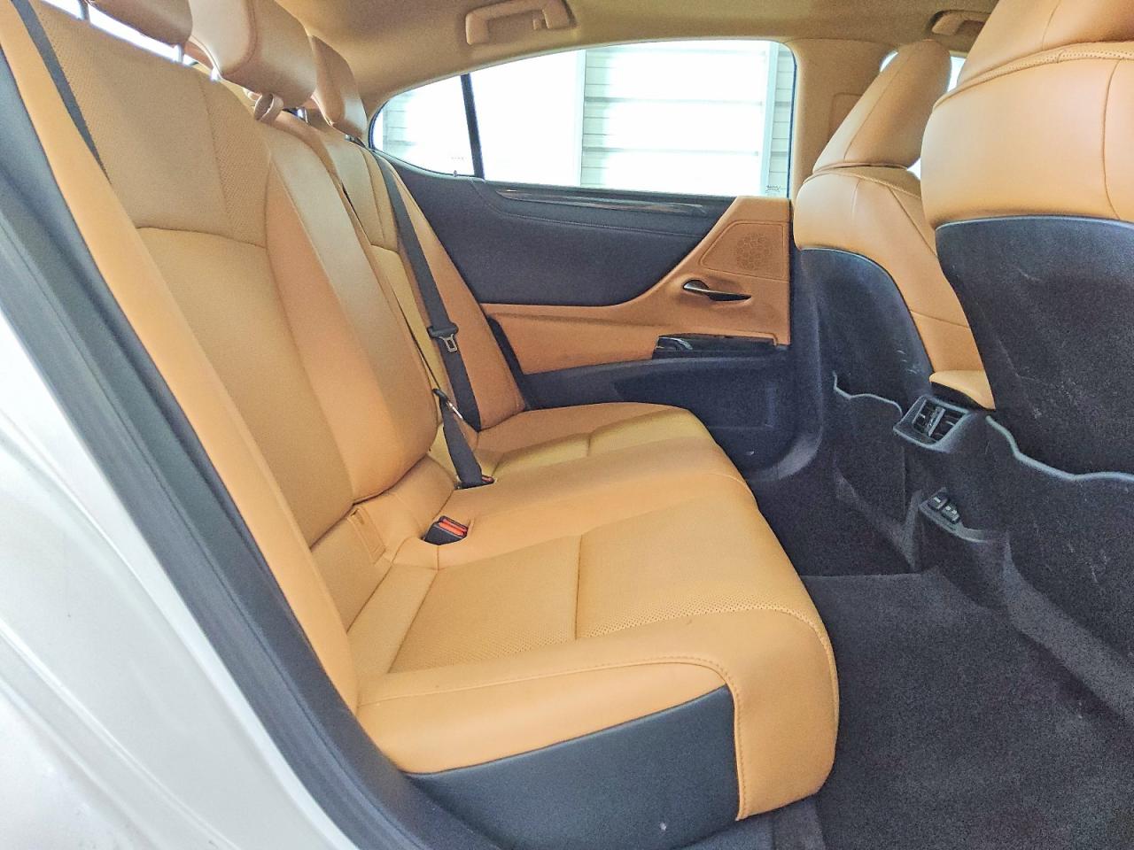 Lexus Es Base