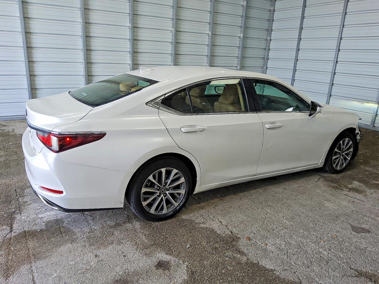 Lexus Es Base