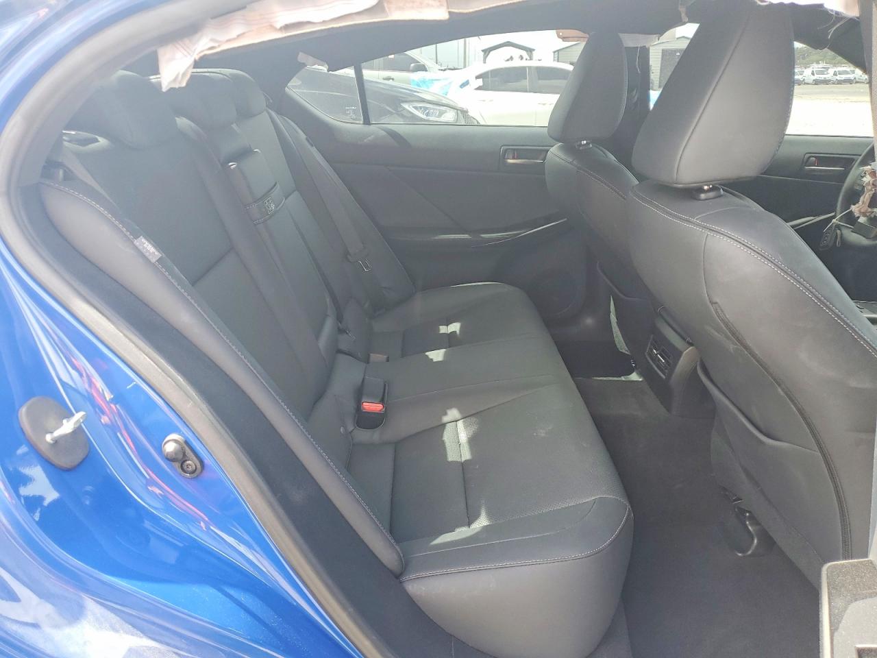 Lexus Is Base