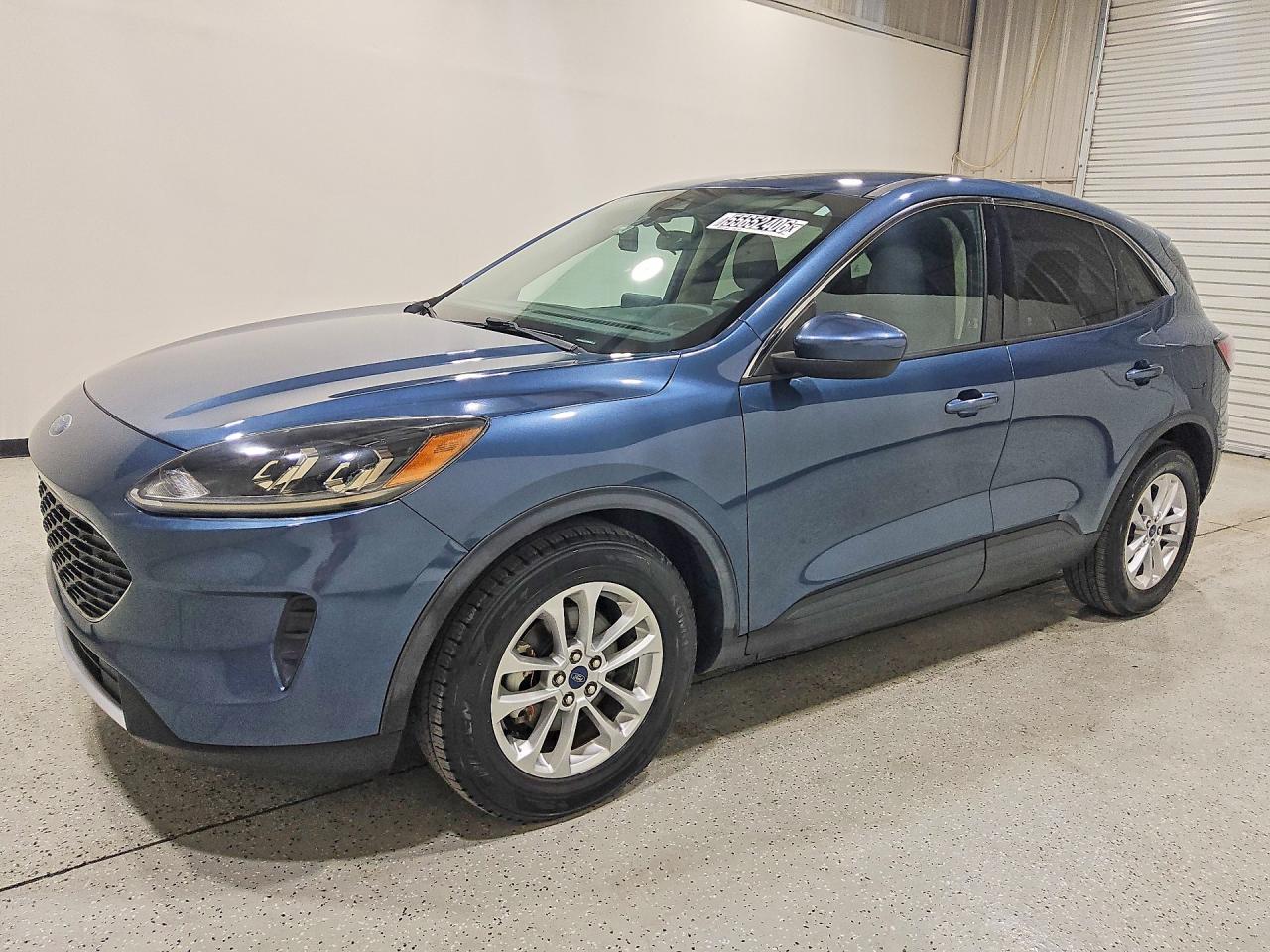 Salvage Ford Escape Image