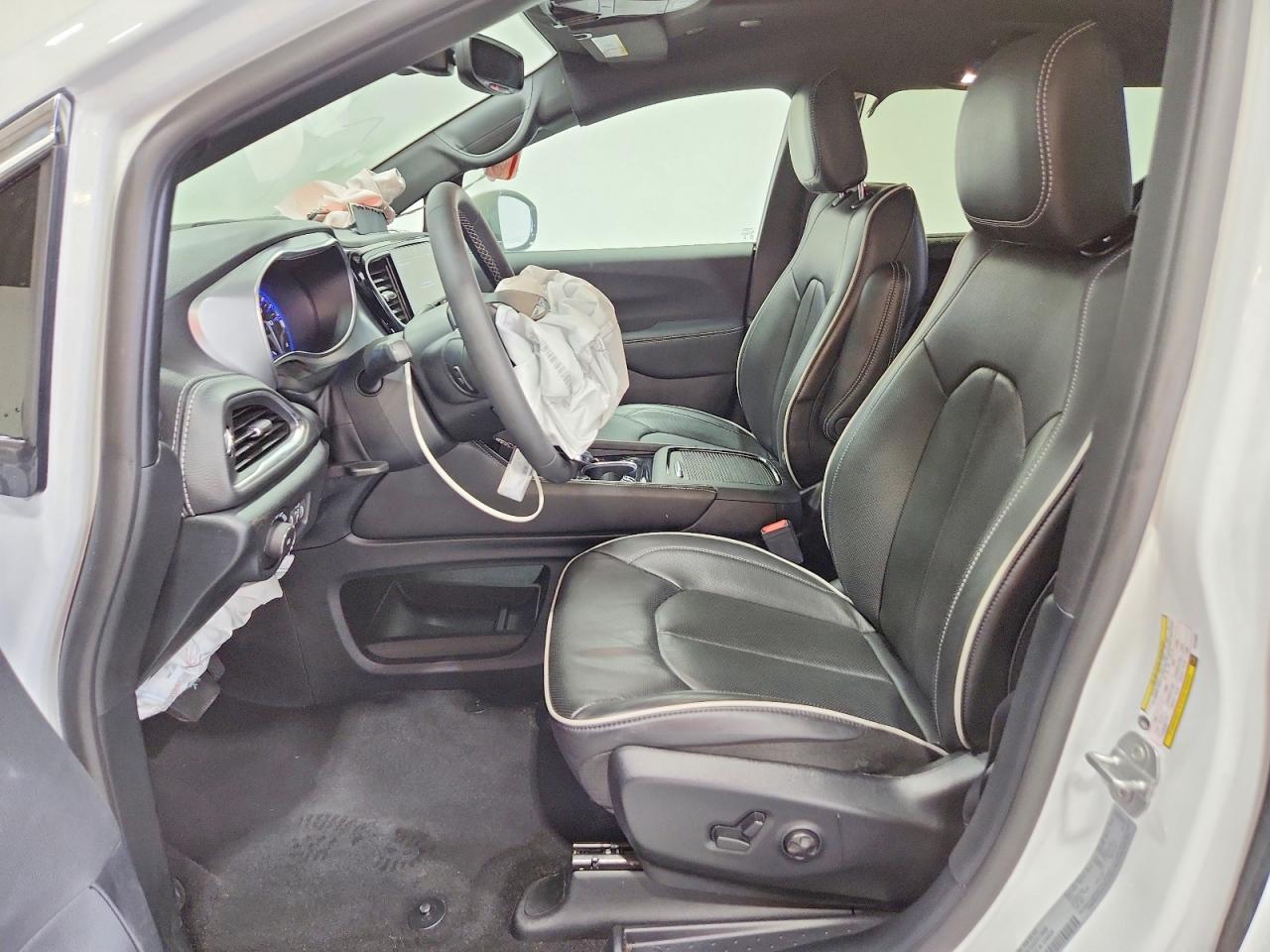 Chrysler Pacifica Limited