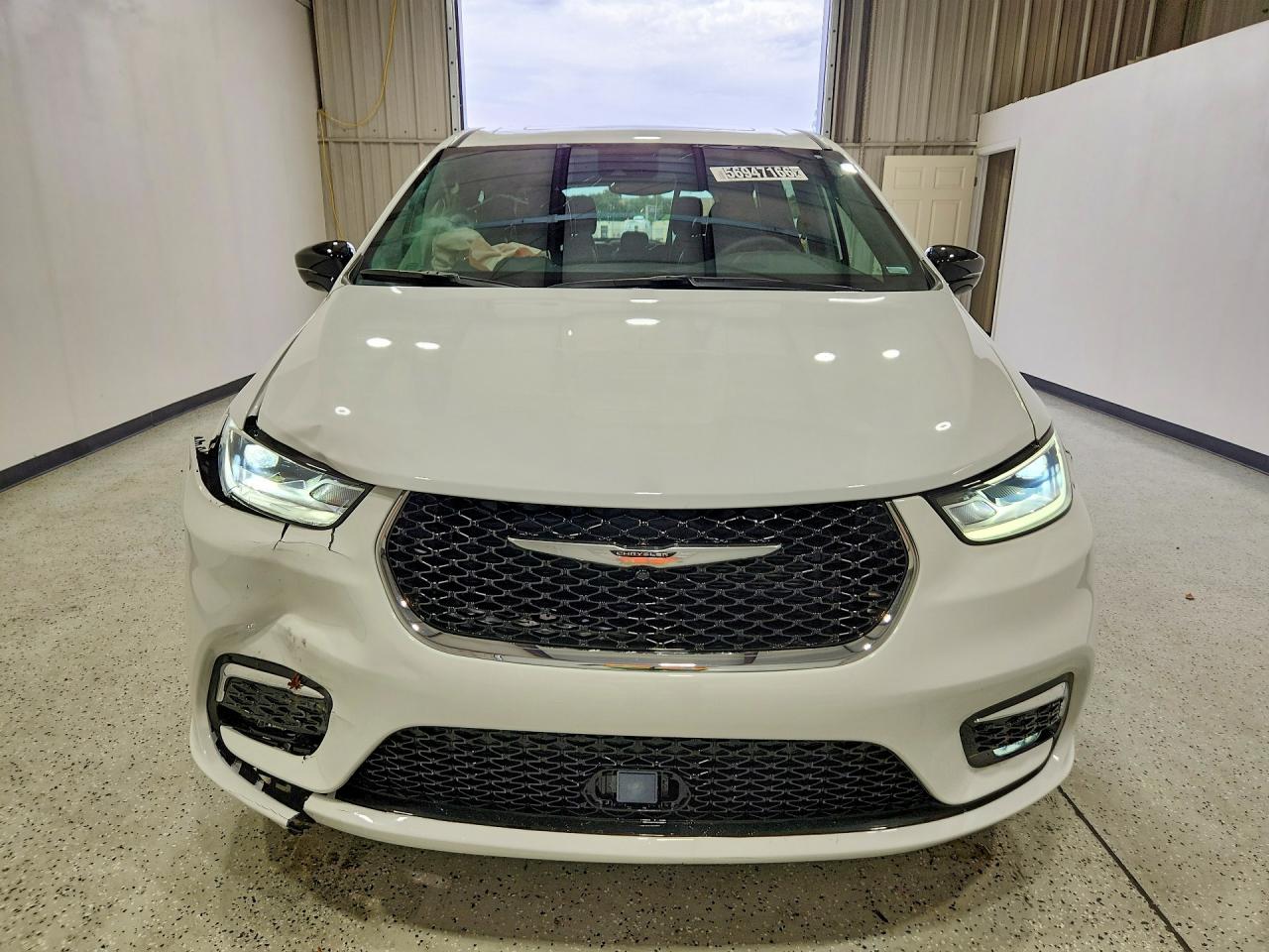 Chrysler Pacifica Limited